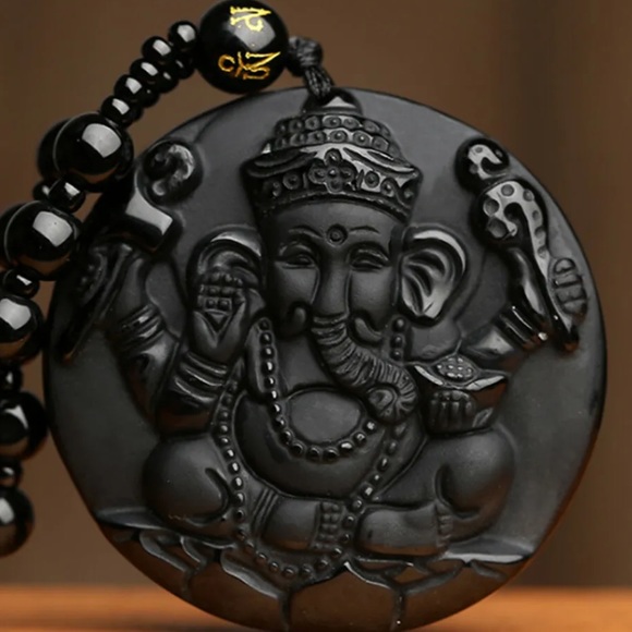Carved obsidian Ganesh Necklace - Picture 2 of 6